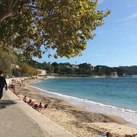 Nyrenoverad Laegenhet Med Havsutsikt Διαμέρισμα Βιλφράνς-συρ-Μερ